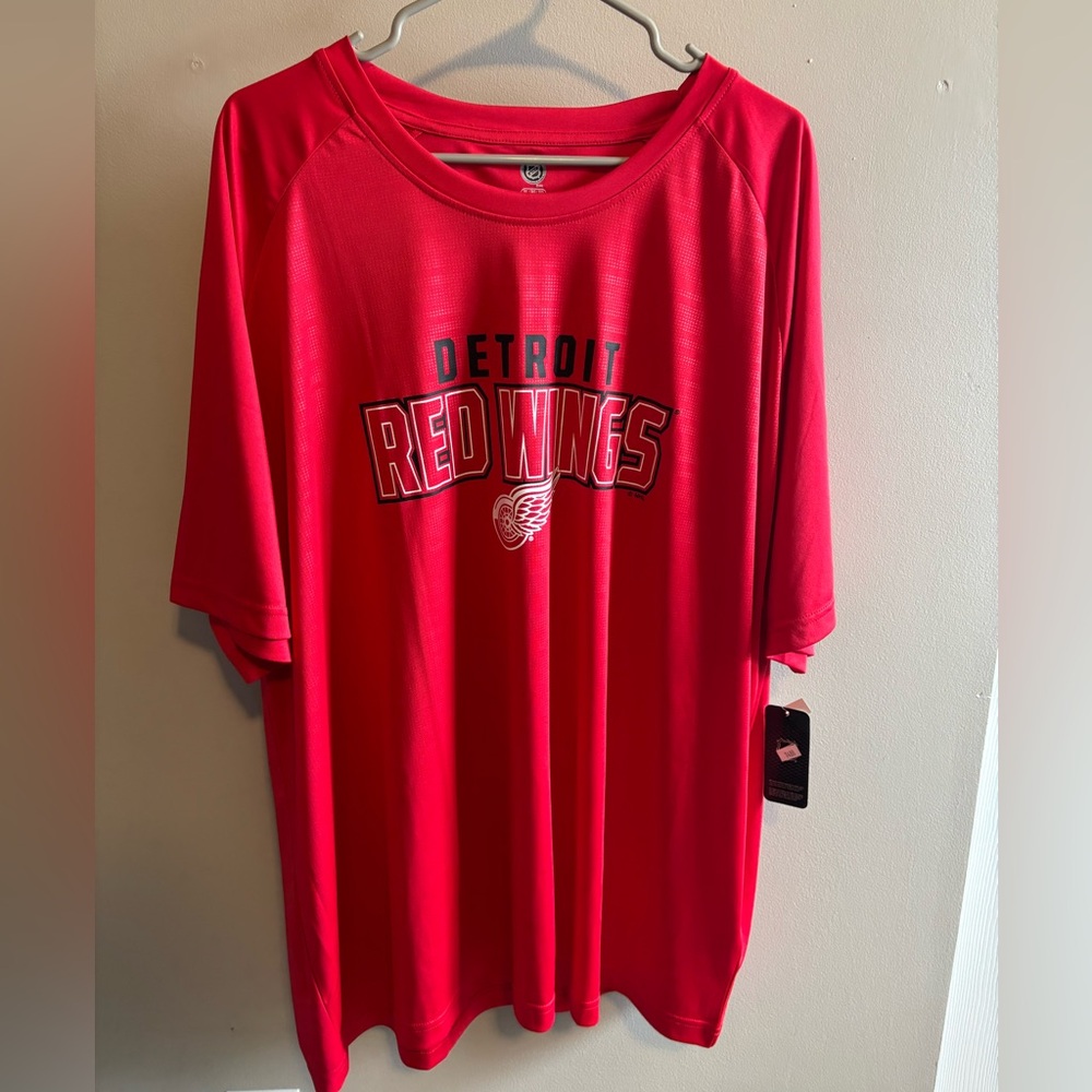 Detroit Red Wings Men's Red Shirt